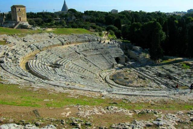 Вілла Domus 1333 Al Duomo Syracuse Екстер'єр фото
